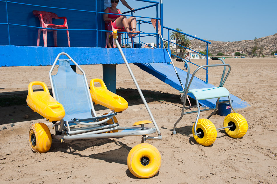Cruz Roja lanza un servicio localizador de playas en España