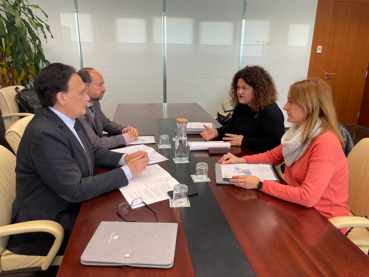 Reunión con el consejero de Universidad, Investigación e Innovación